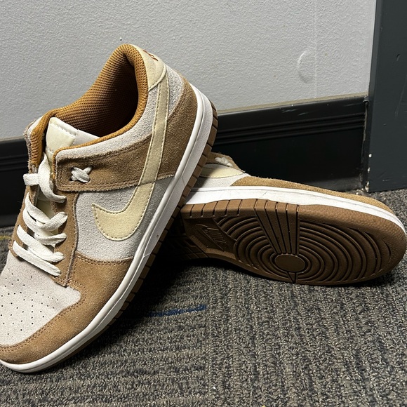 Nike Dunk Low Retro PRM Medium Curry Sail Fossil Brown - Picture 3 of 4